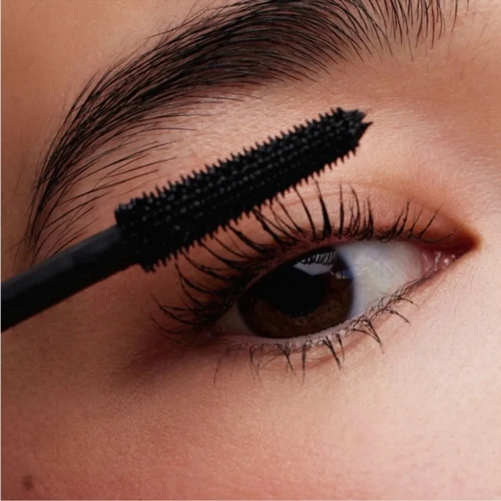 r.e.m. beauty Black Lengthening & Defining Mascara